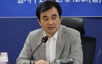 [속보] 野 '전대 룰 갈등' 안규백 전준위원장 사퇴