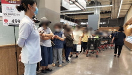 한 마리 4990원…대형마트에 치킨런 벌어졌다 [박종관의 유통관통]