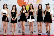 [포토] 오마이걸, 블랙&화이트로 깔끔하게 코디