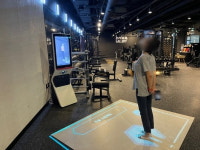 옷가게 많던 강남 지하철 역안에 6070 헬스센터 열었더니 [방준식의 레저 스타트업]