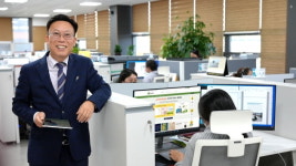 강정현  아라소프트 대표 “전국민 1인 전자출판시대 활짝 열었다”