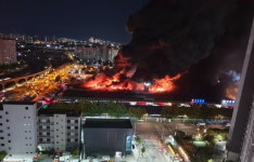 대구 농수산물 도매시장 화재…1시간여만에 큰 불길 잡았다