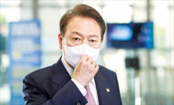 尹, 술자리 의혹에 