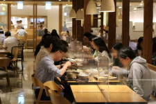 한끼 6000원으로 든든하게 먹어요…직장인들 몰리는 식당