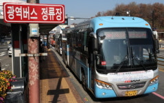 경기도 입석버스 금지…최소 연말까진 불편 겪을 듯