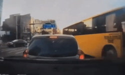 브레이크 밟아도 튕겨나간 모닝…공포의 11중 추돌 [아차車]