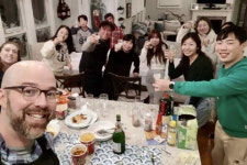 성탄절 폭설 속 한국인 도운 美 부부에…BBQ 통 큰 선물