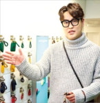현대百서 러브콜 받은 소가죽 액세서리 장인