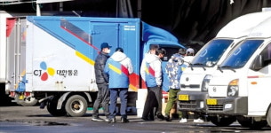 CJ, 택배노조와 교섭하라…엇갈린 판결에 속타는 기업