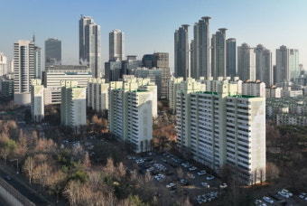16억 목동아파트, 8억에 경매 나오자…45명 '우르르'