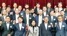 주식·채권·IPO·M&A 휩쓸어…KB증권, 역대 첫 4관왕