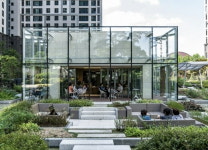 큰 나무와 바위들이 사라졌다…아파트 단지에 무슨 일이? [이현일의 아파트 탐구]