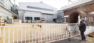 건화공업(주) 성포1공장 | 빚내 빚 갚다 高금리에 희망 접어…"30년 일군 공장 닫습니다"
