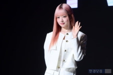 [포토] 아이브 레이, 핑크빛 헤어가 잘 어울려~