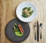 1인당 70만원인데…한국서 인기 폭발한 루이비통 식당 [한경제의 신선한 경제]