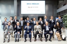중견기업 대표들, 산업용 로봇 제조기업 제우스 탐방