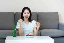횟집 대신 편의점 갑니다…1만원대 숙성회 등장에 환호
