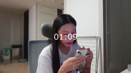 2시간 카메라 켜놓은 조민…슈퍼챗 200만원 쓸어담았다