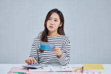 자산관리의 첫 걸음은 균형잡기…① 소비와 저축 사이 [더 머니이스트-김진웅의 100세 시대와 평생 자산관리]