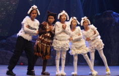 온 가족이 즐기는 뮤지컬 폭풍우 치는 밤에