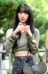 [포토] 오마이걸 유빈, 고양이 하트 요청에 어리둥절