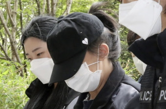 '생후 40일' 아들 내던져 살해한 20대母 징역 10년