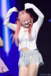 [포토] 시그니처 지원, 사랑스럽게 하트~