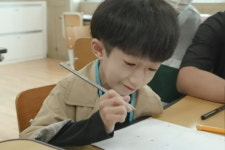 중2 키 115cm·몸무게 15kg…몸에 날개 품은 14세 [건강!톡]