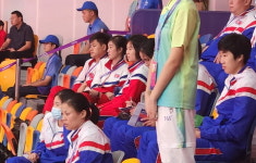 한국 여자배구, 베트남에 2-3 역전패…