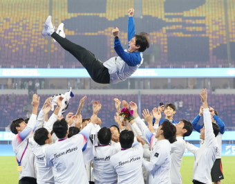 '3연패' 이끈 황선홍 