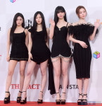 [포토] 에스파, 블랙을 입어도 빛나는 그녀들 (2023 더팩트뮤직어워즈)