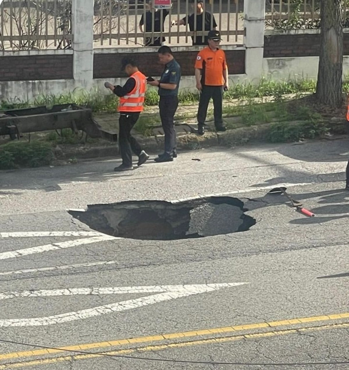 강남 대치동 싱크홀 사건, 현장 교통 통제 발생