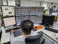 눈 빠질 것 같아요…여의도에 유독 안경원 많은 이유 [돈앤톡]