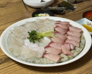 이게 10만원짜리 회? 따졌더니…젊은 XX가 싹수없이