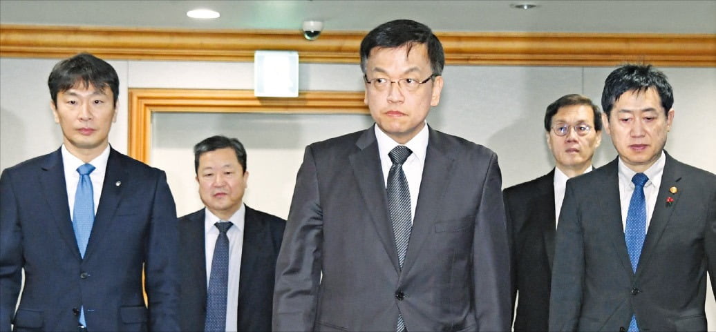 한덕수 대통령 출마 가능성, 최상목 부총리 불확실성 낮아지길 희망