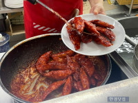 강남키즈 맛집 폐업 소식에 100명 줄섰다…떡볶이 3대장 어디? [여기있슈]