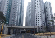 스타필드가 코앞인데… 12억 수원 아파트 집주인 배짱