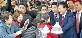 "부산을 상하이처럼…글로벌 허브도시 만든다"