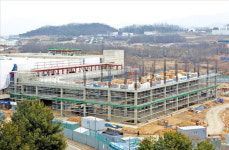 충남, 디스플레이 혁신공정센터 구축 순항
