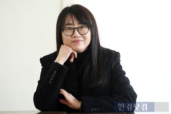 김은희 작가, '범죄도시' 제작사 손잡고 '시그널2' 준비