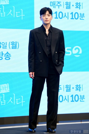[포토] 장승조, '블랙으로 멋지게~'