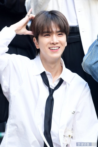 [포토] 더보이즈 영훈, '웃는 모습이 귀여워~'