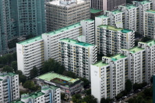 CEO 대결로 번졌던 여의도 한양 시공권…현대건설 승리