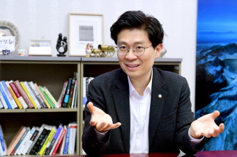 조정훈 