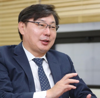 '쌍방울 불법 대북송금' 이화영 징역 9년6월…이재명 '타격' [종합]