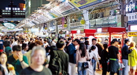 외국인도 반한 대구 夜시장…K푸드에 푹 빠졌어요