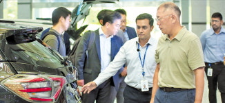 달리는 코끼리 올라탄 현대차…인도 국민기업 될 것