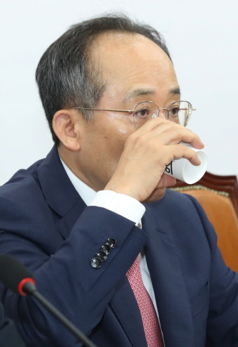 [속보] 추경호, 의총서 원내대표직 사퇴 의사 표명