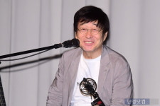 美 전산망 마비 직격탄 김창완, 라디오 첫 방송 가능할까