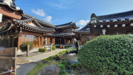 하룻밤에 1000만원…고소영·장동건도 반한 인증샷 명소